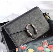 GUCCI古奇 不管是用料 做工 logo 鋼印 編碼 走線 每一個細節(jié)都將古奇的精彩內(nèi)涵表現(xiàn)得淋漓盡致 質(zhì)量保證 售后無擔憂 原廠材料！實物拍攝 質(zhì)量如圖可見 型號：401231尺寸：20*12*5