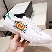 情侶款 3D打印新款 全套包裝 高等版本。古奇高等版。此款為小白鞋經(jīng)典款。全套包裝請(qǐng)各位老板看清楚我家鞋子的走線?？隙ǜ叩取?Gucci 』古奇 Ace Sneakers小白鞋 再次顛覆了傳統(tǒng)小白鞋的