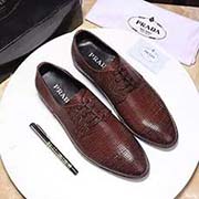  PRADA普拉達 中碼以下建議拿小一碼：男碼38/4445可以定做 等級： 材料：頭層訂制牛皮 不染色小牛皮內里 牛皮踮腳 原版橡膠大底 款式類別：商務皮鞋 隨意出入各種場合 百搭舒適 顏色：咖色