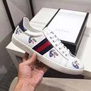 牛里 貨。官網2018情侶款 狼頭3D打印新款 全套包裝 高等版本。古奇高等版。此款為小白鞋2018新款款。全套包裝請各位老板看清楚我家鞋子的走線。肯定高等『 Gucci 』古奇 Ace Sneake