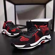 2018獨家新款GUCCi法國專柜限量版高等版本新懶人休閑鞋 品質 時尚個性潮流休閑 超柔軟生膠大底 進口飛織透氣防臭 論材料做工完勝市場所有版本 高高等版本品質出貨 實物拍攝 凸顯獨特魅力 上腳