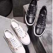  PGUCCI古弛2018新版面材質(zhì)報(bào)道 原版復(fù)刻 古奇火爆的新款 鞋面采用進(jìn)口頭層印花小牛皮 原版大底 進(jìn)口羊皮內(nèi)里 引領(lǐng)時(shí)尚潮流的前沿路線 歐美時(shí)尚風(fēng)格 碼數(shù)38-44 色選擇哦 夏季大愛(ài)百搭