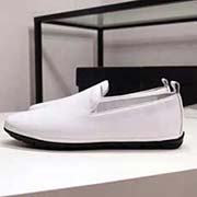  GUCCI 古奇專柜同款高品質(zhì)休閑樂福鞋 鞋面采用進(jìn)口意大利小牛皮 內(nèi)里采用高等進(jìn)口環(huán)保豬皮 和舒適超軟耐磨橡膠大底 代工級別工藝 真正的 品質(zhì) 非市場一般品質(zhì) 碼數(shù) 38-43