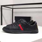  GUCCI 古奇專柜同款高品質(zhì)休閑鞋 鞋面采用進(jìn)口意大利小牛皮 內(nèi)里采用高等進(jìn)口環(huán)保豬皮 和舒適超軟耐磨橡膠大底 代工級(jí)別工藝 真正的 品質(zhì) 非市場(chǎng)一般品質(zhì) 碼數(shù) 38-43碼