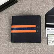 PRADA男士短款錢夾 專柜新款式 官網(wǎng)同步 2M0513 深藍橙藍彩帶鱷魚皮 意大利高等原單十字紋牛皮質(zhì)感極好 彩帶鱷魚皮更顯高等 長11cm高9cm