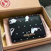 MIUMIU 口袋小錢包 pocket wallet 專柜新款小錢夾今年fashion的印花設計 5MV204 里外都是進口高等牛皮山羊紋 內壓197A 百元鈔銀行卡硬幣零錢通通可以收入其中 siz
