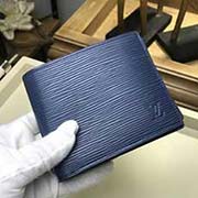 M60053 水波紋藍 AMERIGO 錢夾 Amerigo錢夾將不朽的經典風格與極其實用的功能設計集于一體