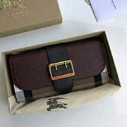  Burberr利 柏寶利 大面采用進口手掌紋牛皮配色 內格細膩柔軟的進口小牛皮 原版格子面料 40224181棗紅色 19cmx10cmx3cm