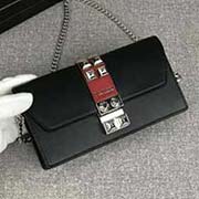 2018新春夏款 柳釘按鎖 可拆卸鏈條肩帶 可當手包可單肩背 什么場合都可以用 拿著它 在哪里都是受人矚目 時尚達人怎么可以錯過呢 專柜同步 1ZH061 黑色 意大利高等原單進口小牛皮質(zhì)感極好