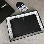 PRADA男士手包 專柜新款式 官網同步 2NG05V 黑色散字嘜 意大利高等原單十字紋牛皮質感極好 內里進口羊皮 原單Lampo拉鏈 長28cm高18cm