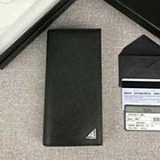 PRADA男士西裝夾 專柜新款式 官網(wǎng)同步 2MV836 黑色三角嘜 意大利高等原單十字紋牛皮質感極好 長9.5cm高19cm