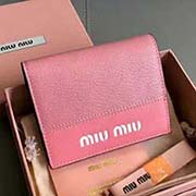 MIUMIU pocket wallet 專柜新款錢夾 5MV204 進口高等馬德拉斯山羊皮搭配小牛皮 正面絲印logo燙字 內里miu標識燙字 百元鈔銀行卡硬幣零錢通通可以收入其中 8 11cm