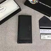 PRADA男士西裝夾 專柜新款式 官網同步 2MV836 黑色黑色菱形拼色 意大利高等原單十字紋牛皮質感極好 長9.5cm高19cm
