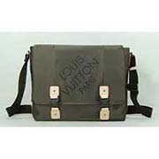 LV大方格系列LOUP雙扣式單肩包