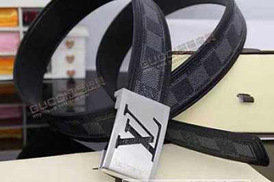 LV代買男士牛皮皮帶 LV字母扣頭男式女款真皮腰帶 L151621