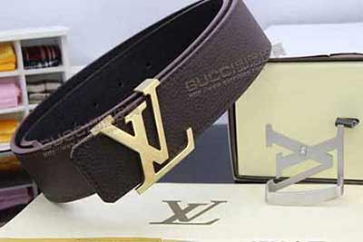 真品代買<a href=/lv-belt/ target=_blank class=infotextkey>LV男士皮帶</a> LV專賣店字母扣頭牛皮真皮皮腰帶 L151634