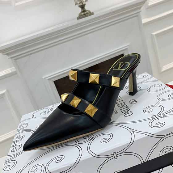 Valentino真皮底女士夏涼鞋，新金