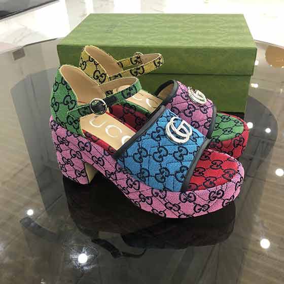 高等品質發售gucci拖鞋女厚底高跟涼鞋！