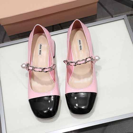 Miu Miu2020秋冬新款大品牌休閑女鞋，時尚淑女氣質十
