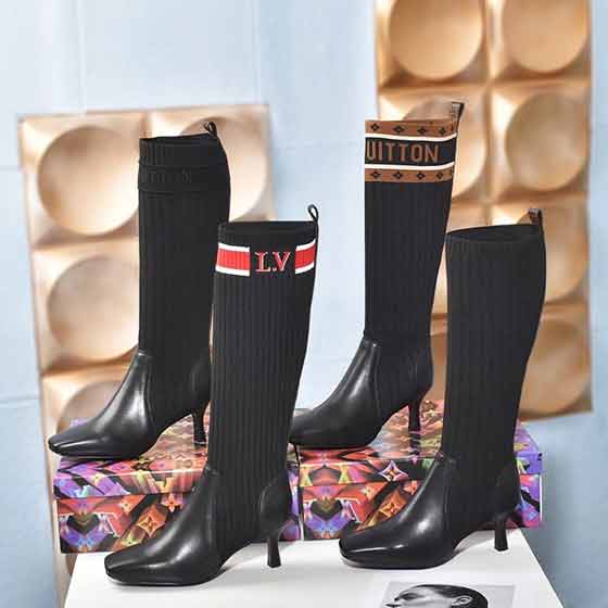 大品牌女鞋品牌15寸新款靴子！