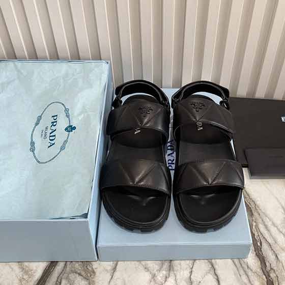 專柜新款鋸齒氣質(zhì)涼鞋PRADA 重磅推出普拉達新涼鞋