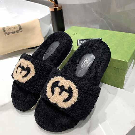 大品牌毛毛拖鞋，GUCCl新淺棕色美利奴羊