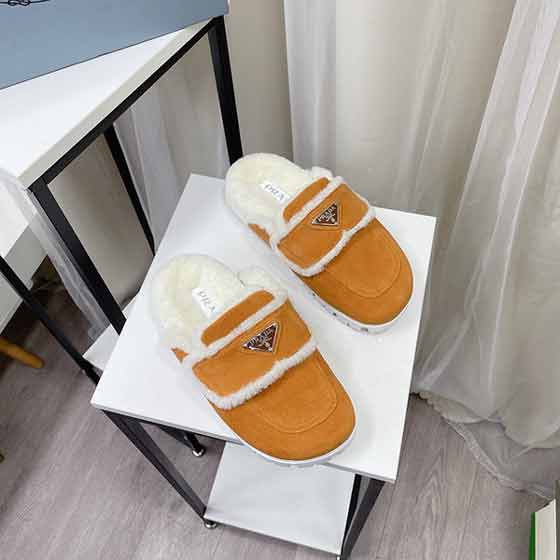 大品牌拖鞋什么牌子Prada高版本潮品毛毛拖 ！
