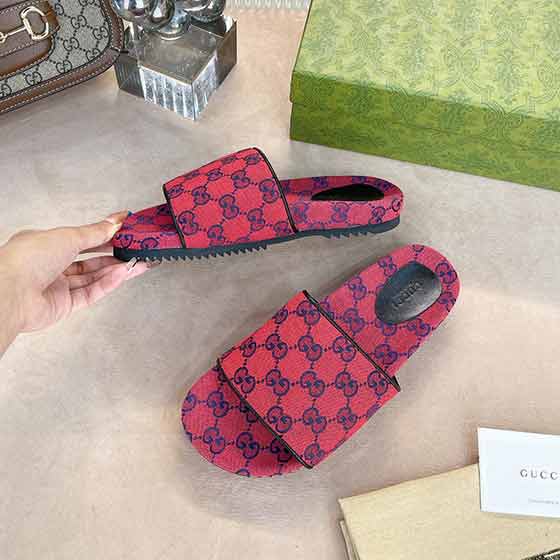 克克女鞋官網(wǎng)古奇Gucci新限量單層底拖鞋 