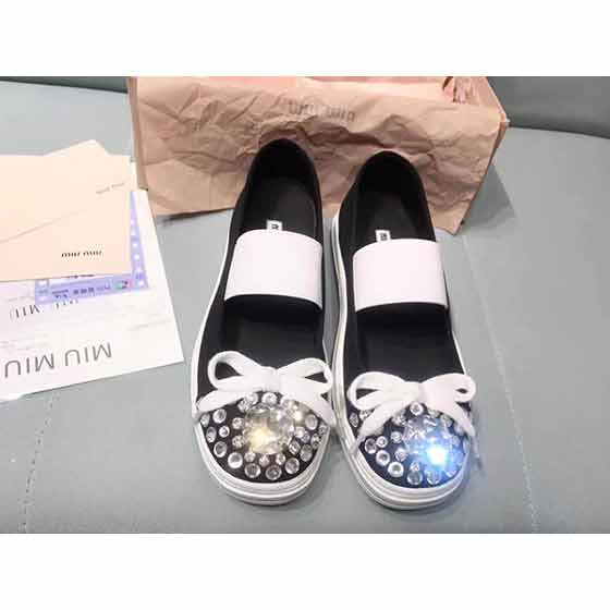miumiu專柜真品鉆扣系帶休閑鞋