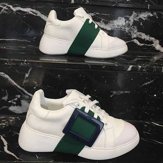 RV秋冬新款運動品牌女鞋，新一季作品代買級別！