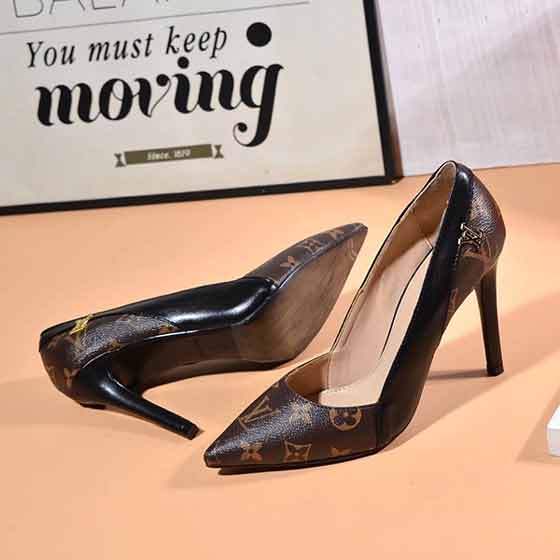 LV女涼鞋品牌 經(jīng)典老花專用皮拼