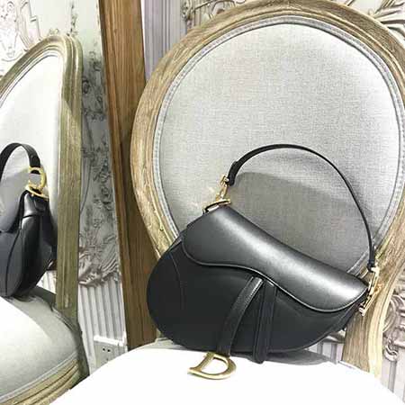 DIOR牛皮馬鞍包，迪奧官網女包圖片