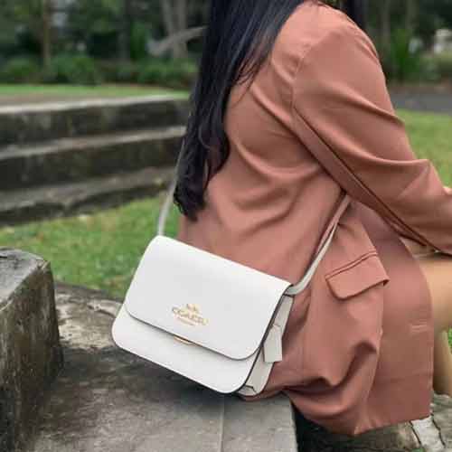 COACH女包經典十字紋BRYNN翻蓋斜挎包c5632