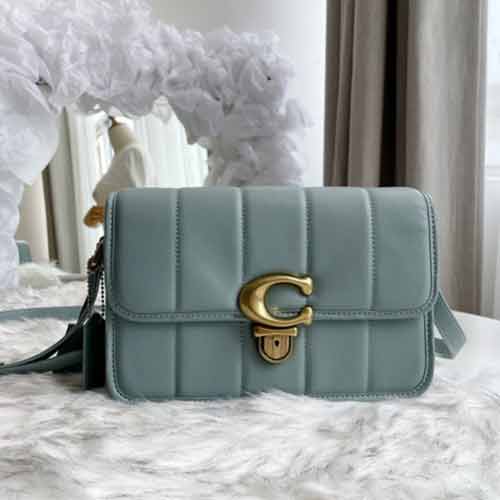 Coach Design Studio經典款式，備受矚目的19號Studio包袋！