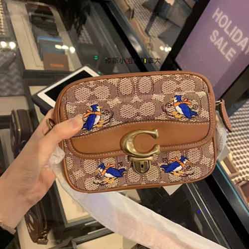 Coach蔻馳Studio 18帆布提花布老花刺繡