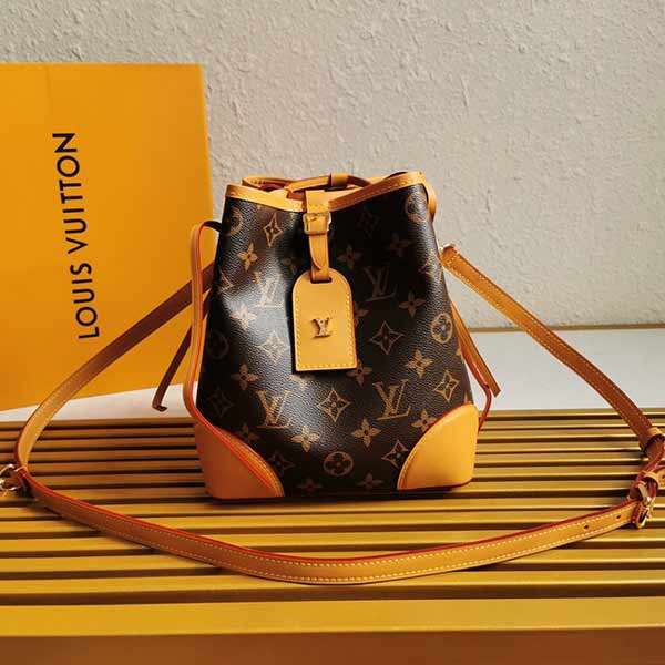 lv官網(wǎng)女包發(fā)財(cái)桶包M45550 新走