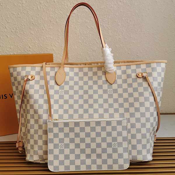 LV 容量大且時尚Damier Ebène