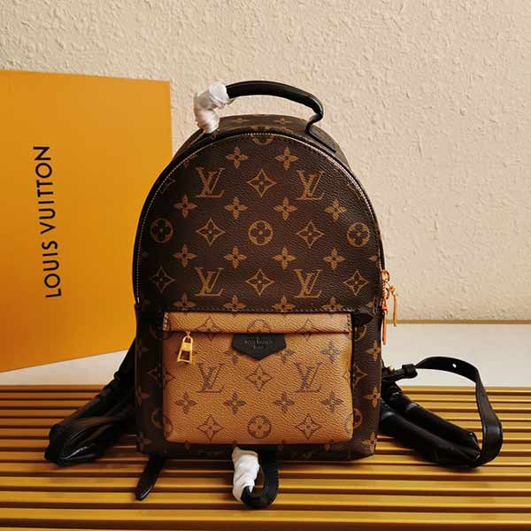 lv 雙肩包小號新版?zhèn)€性配飾都市潮人雙肩包 M4