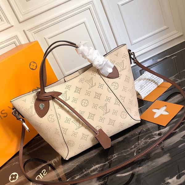 LV路易威登Tote手袋M54353藍，日常背攜的理想之選。