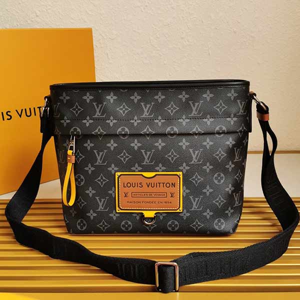 lv男包的官網限量系列Besace Zippée 中號手袋 M45214