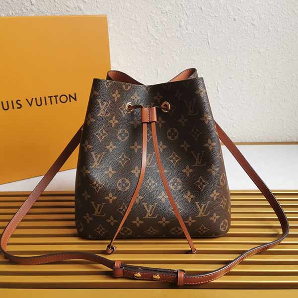 真品復(fù)刻LOUIS VUITTONlv的桶包 