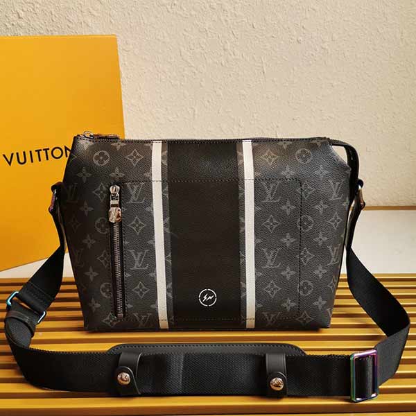 lv男包官網與日本設計師藤原浩