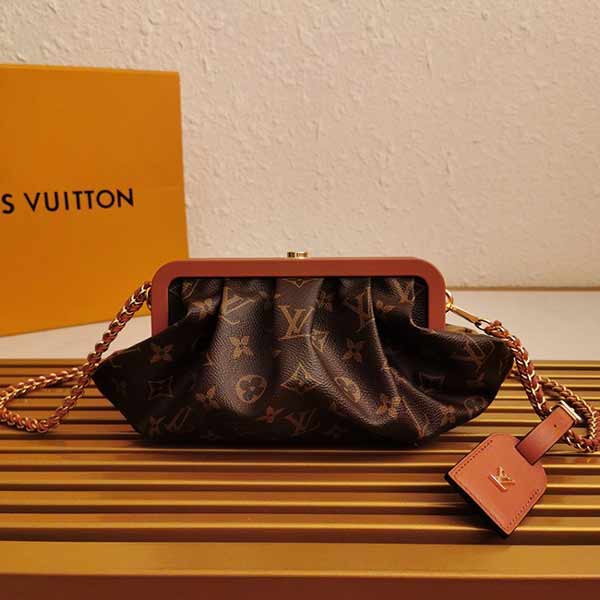 路易威登BOURSICOT EW手袋M45229春夏秀場矚目