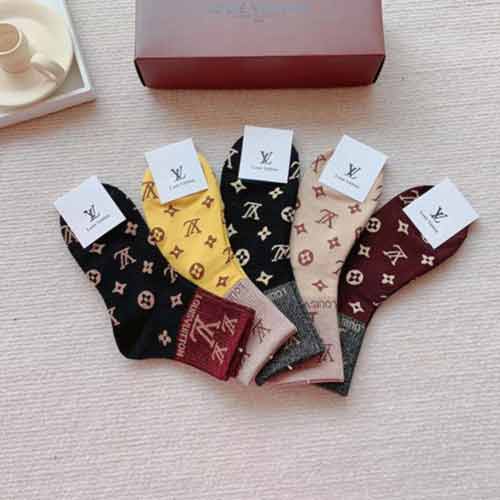LV路易威登超小單品潮人畢備經(jīng)典字母logo中筒襪
