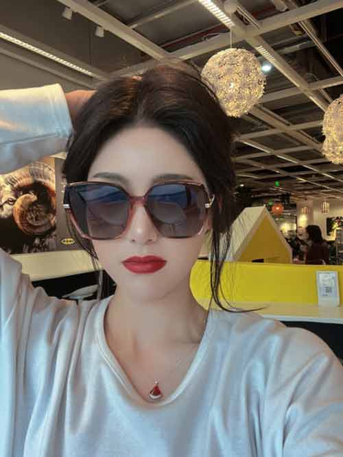 香耐爾時尚的太陽鏡，眾多博主網紅都有配戴的超輕墨鏡！