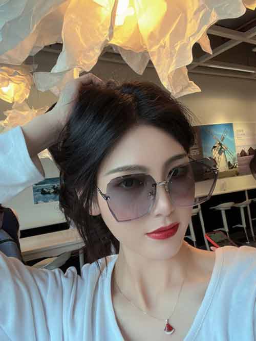 香奈超輕鏡框推存，新款女士開車大框多邊形太陽鏡