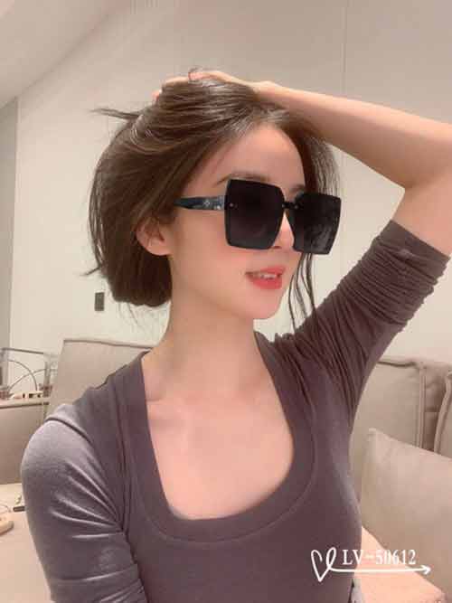 路易威登LV女士經典個性時尚方框板材墨鏡太陽鏡