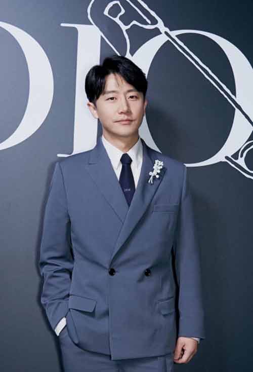 Dior男士【LOGO系列領(lǐng)帶】精湛手工與時(shí)尚優(yōu)雅的理想選擇