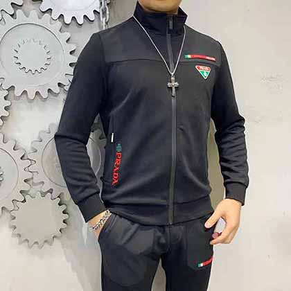 普拉達高品質新款秀場新品，色澤飽滿誘人，走線工整細致！