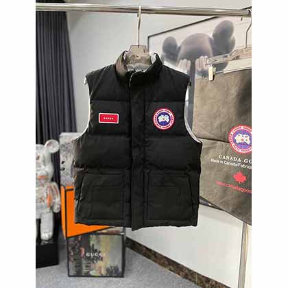 加拿大鵝聯名款馬甲，保暖與時尚并